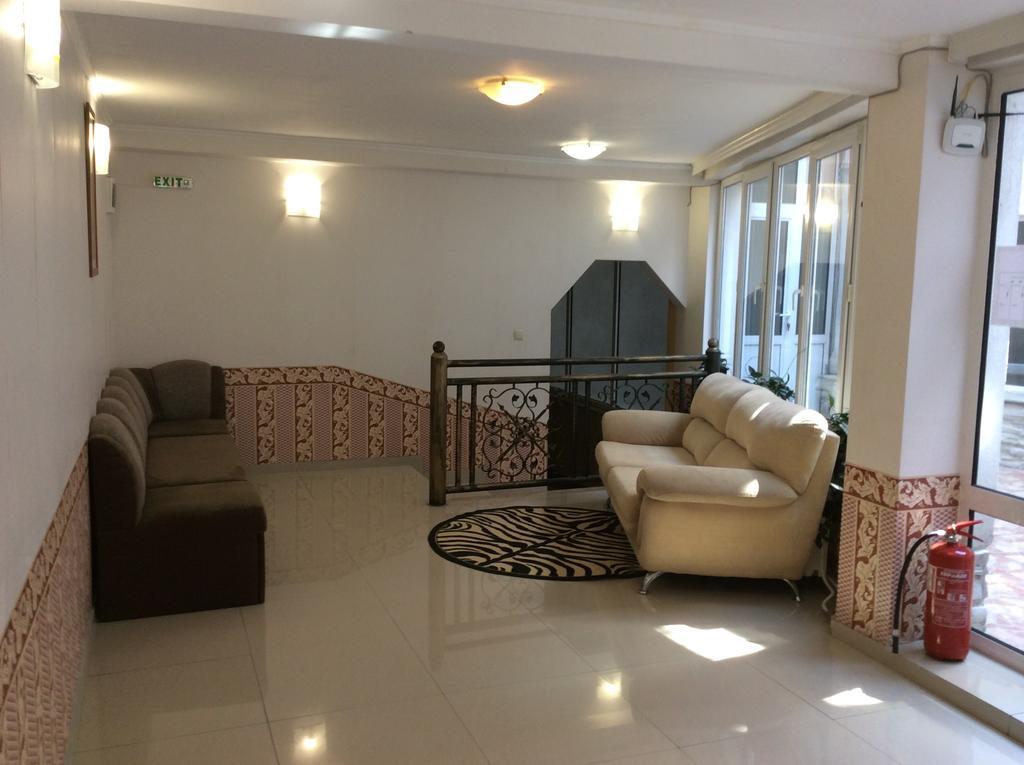 National Hotel Русе Экстерьер фото